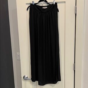 Banana Republic Black Maxi Full Length Skirt - Size 4